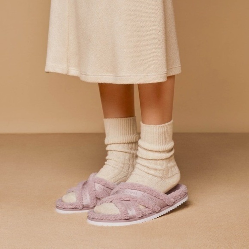 VIVAIA Plush Sandals with Crisscross‎ Straps (Hannah) size EU/38 US/7-7.5